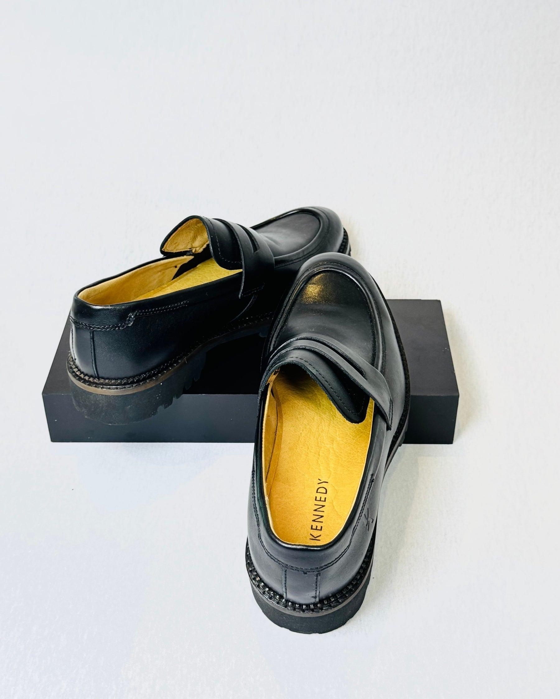 Loafer Tractor All Black - Kennedy Store