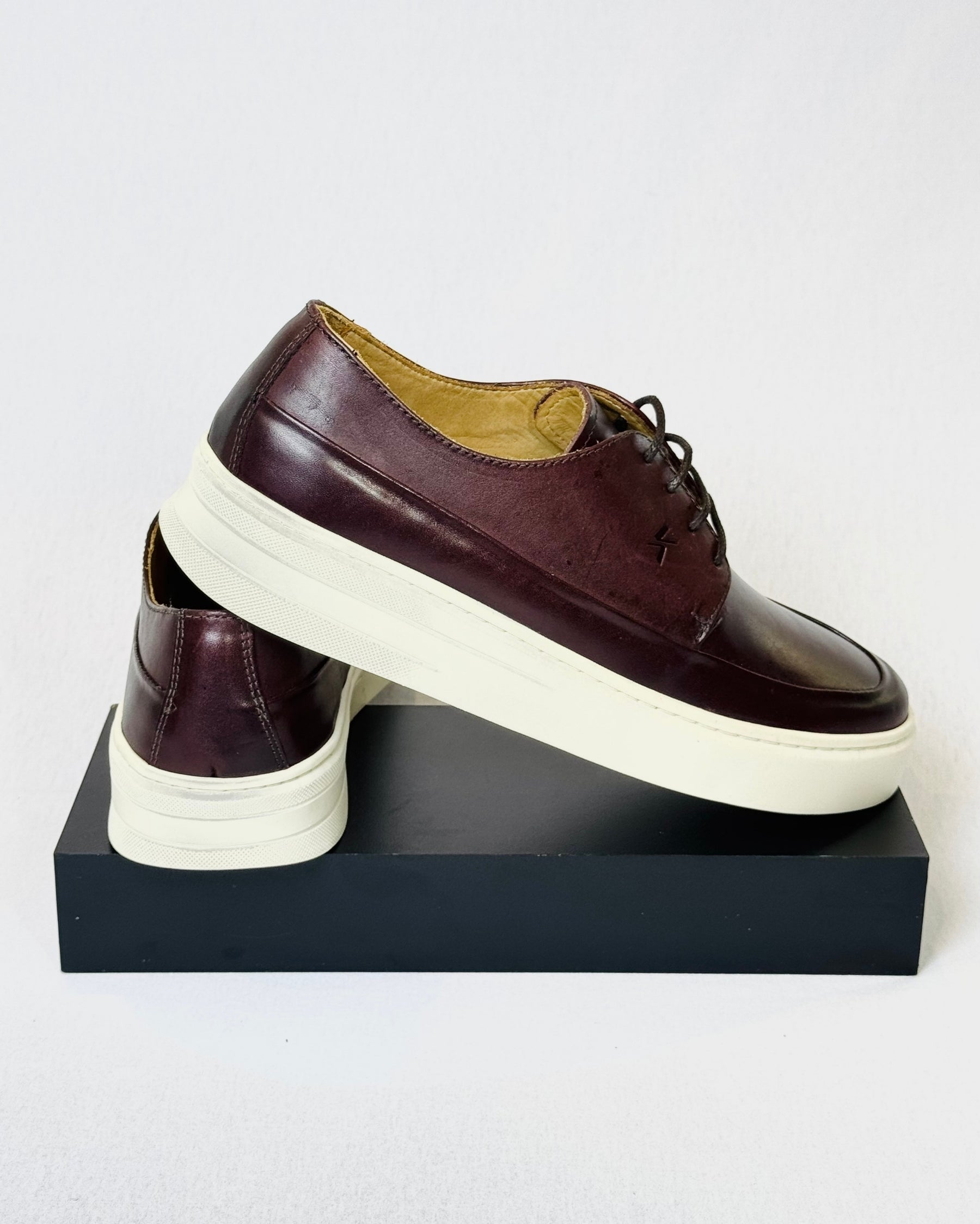 Sneaker Derby Social Vinho com Branco - Kennedy Store