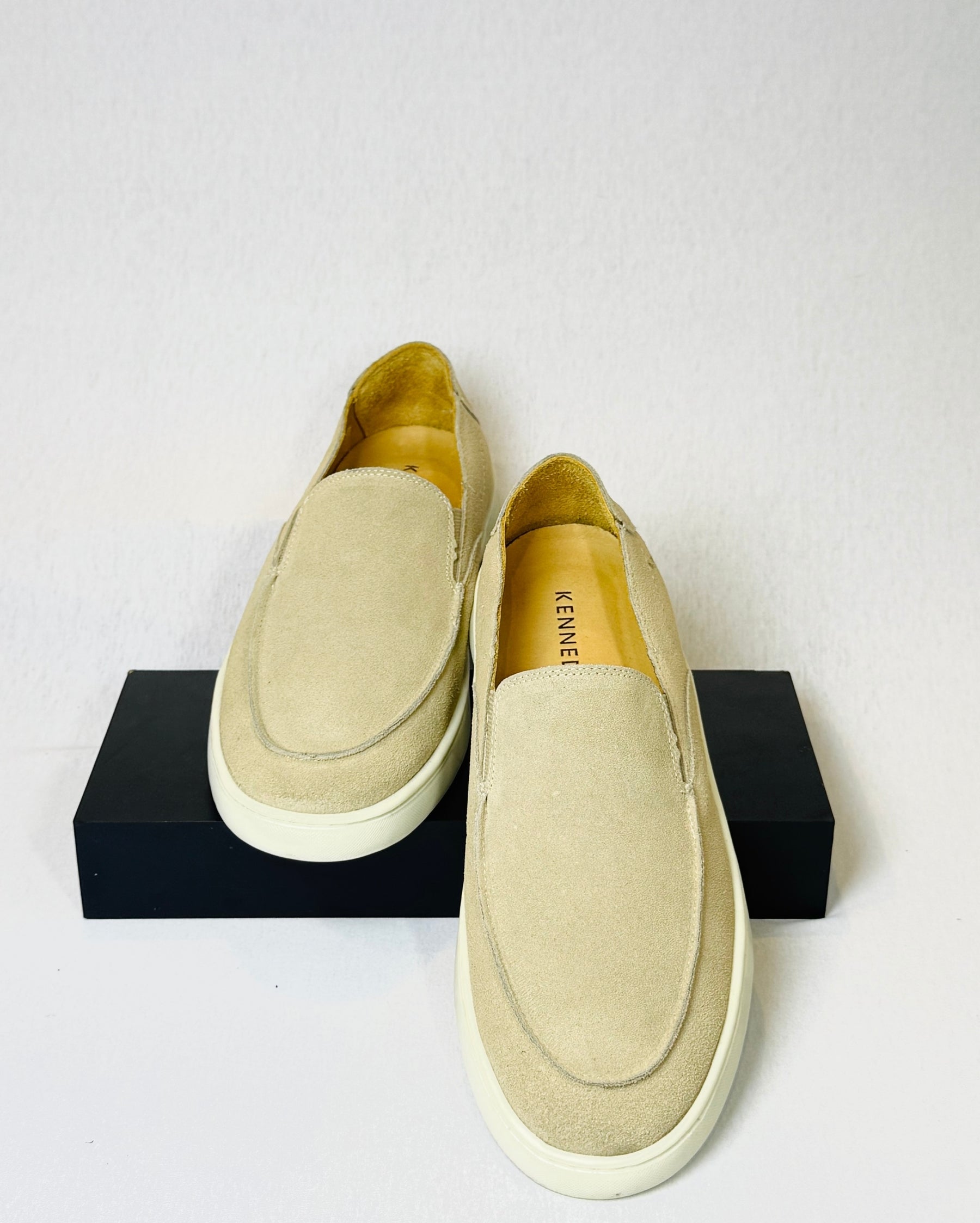 Mocassim Milano Cru com Branco - Kennedy Store