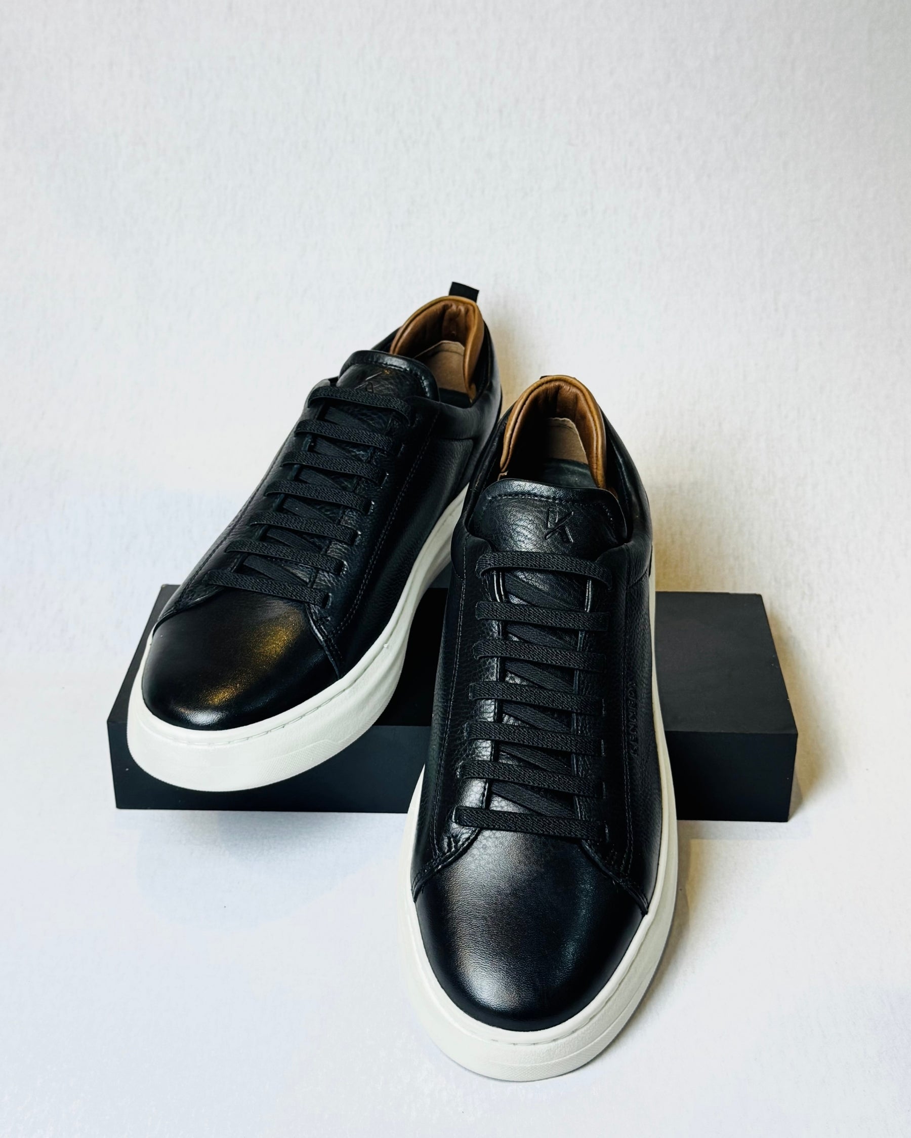 Sneaker Lapela Preto Couro Nobre Alta resistência - Kennedy Store