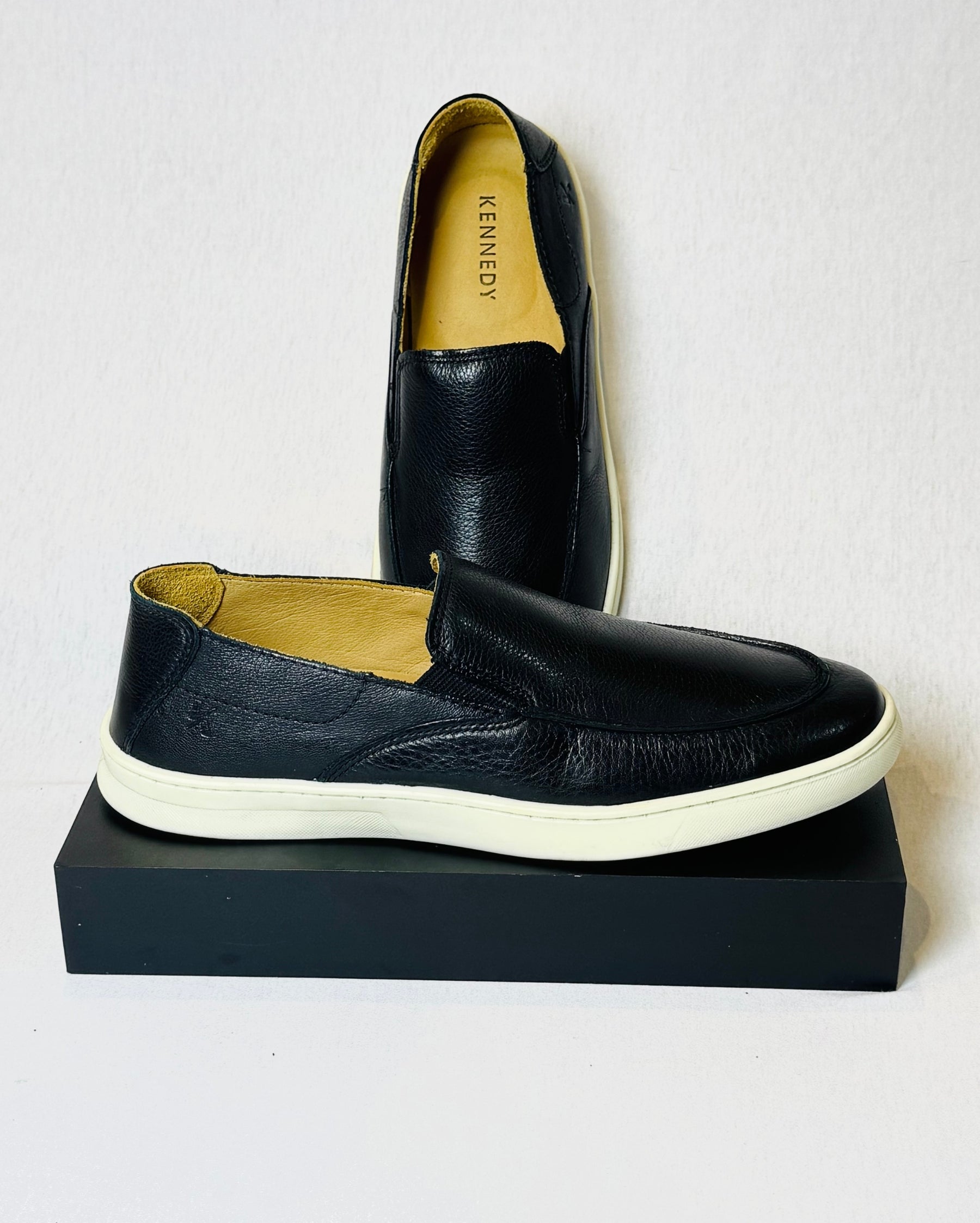 Mocassim Slip On Preto - Kennedy Store