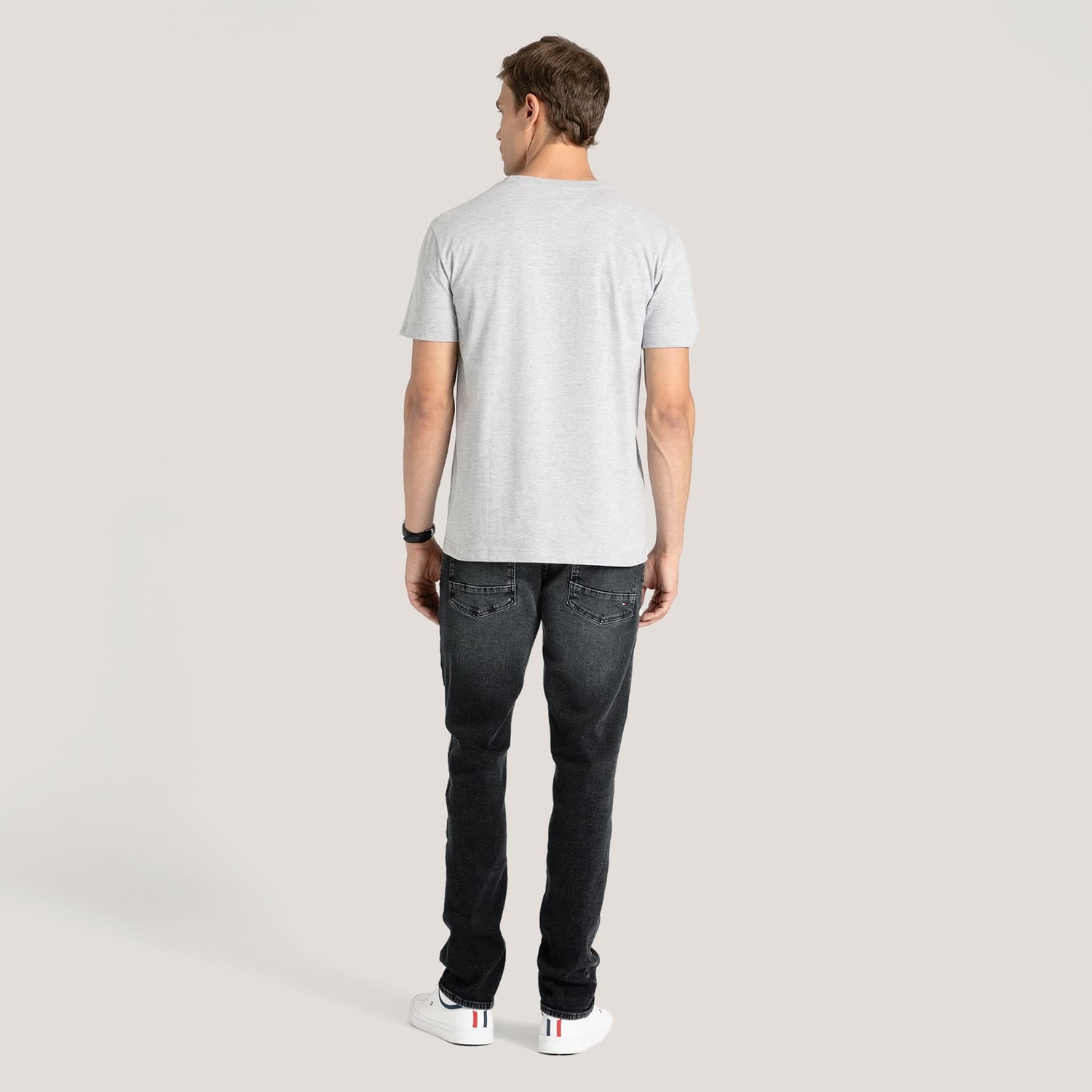 Camiseta Clássica Gola C - Tommy Hilfiger