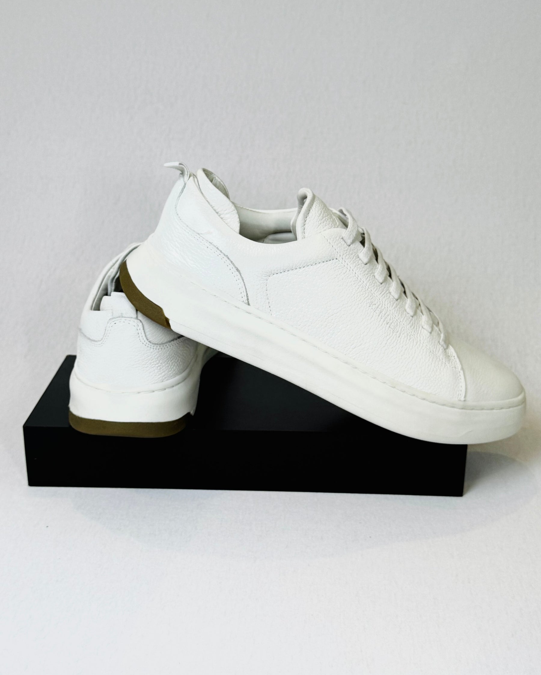 Sneaker Lapela All White Couro Nobre Alta resistência - Kennedy Store