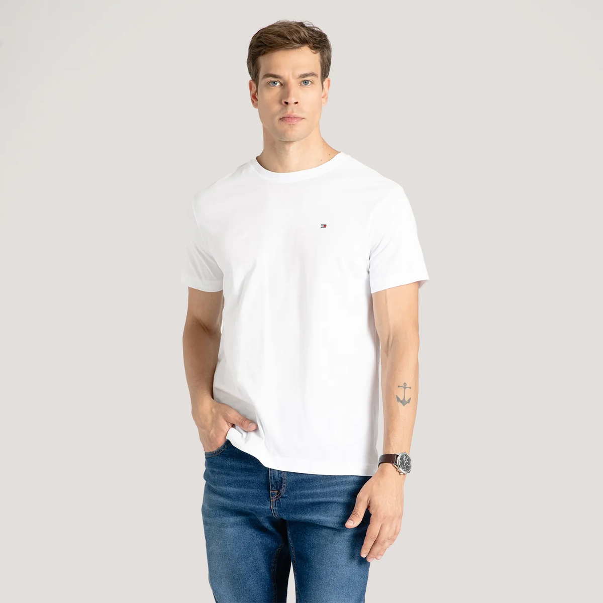 Camiseta Clássica Gola C - Tommy Hilfiger