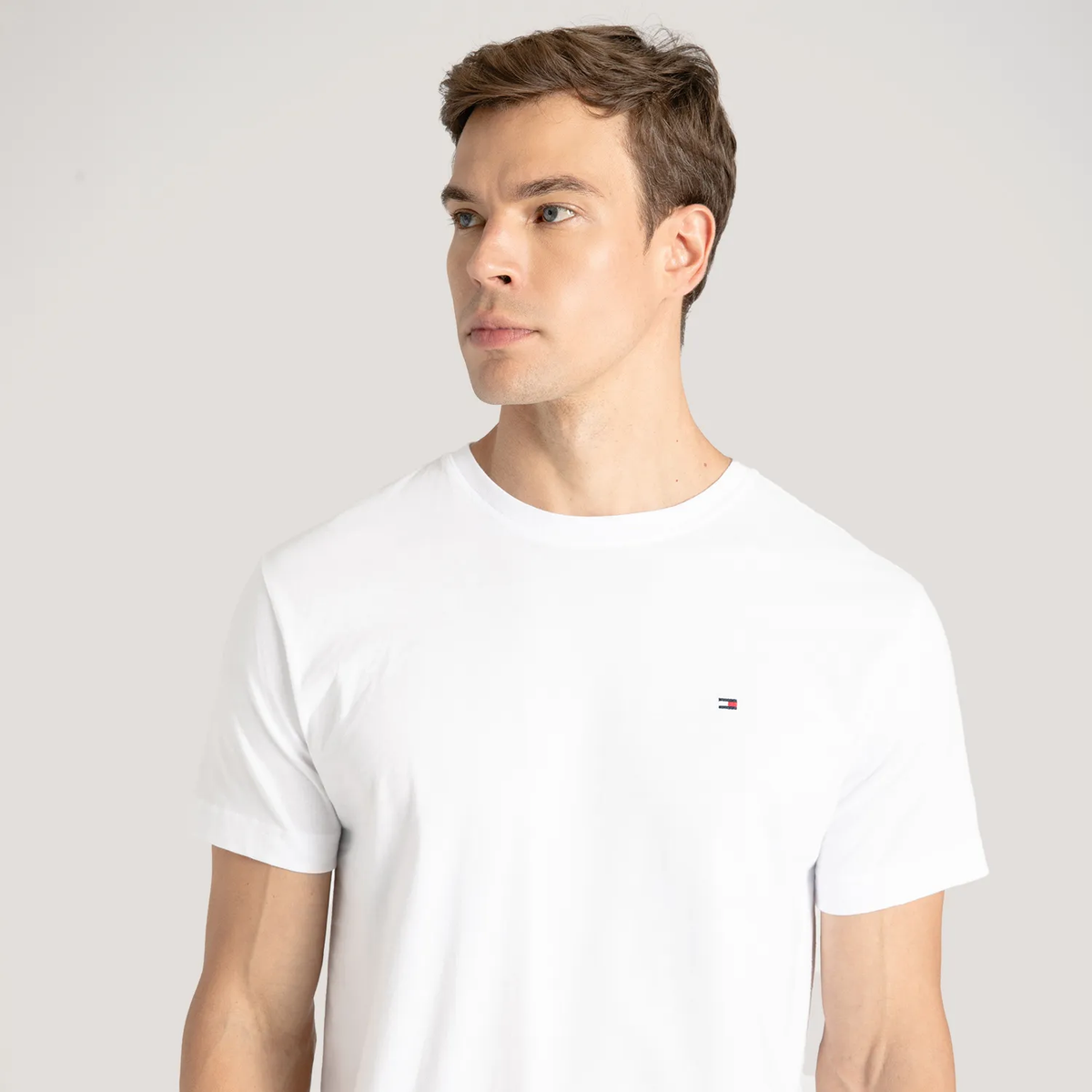 Camiseta Clássica Gola C - Tommy Hilfiger