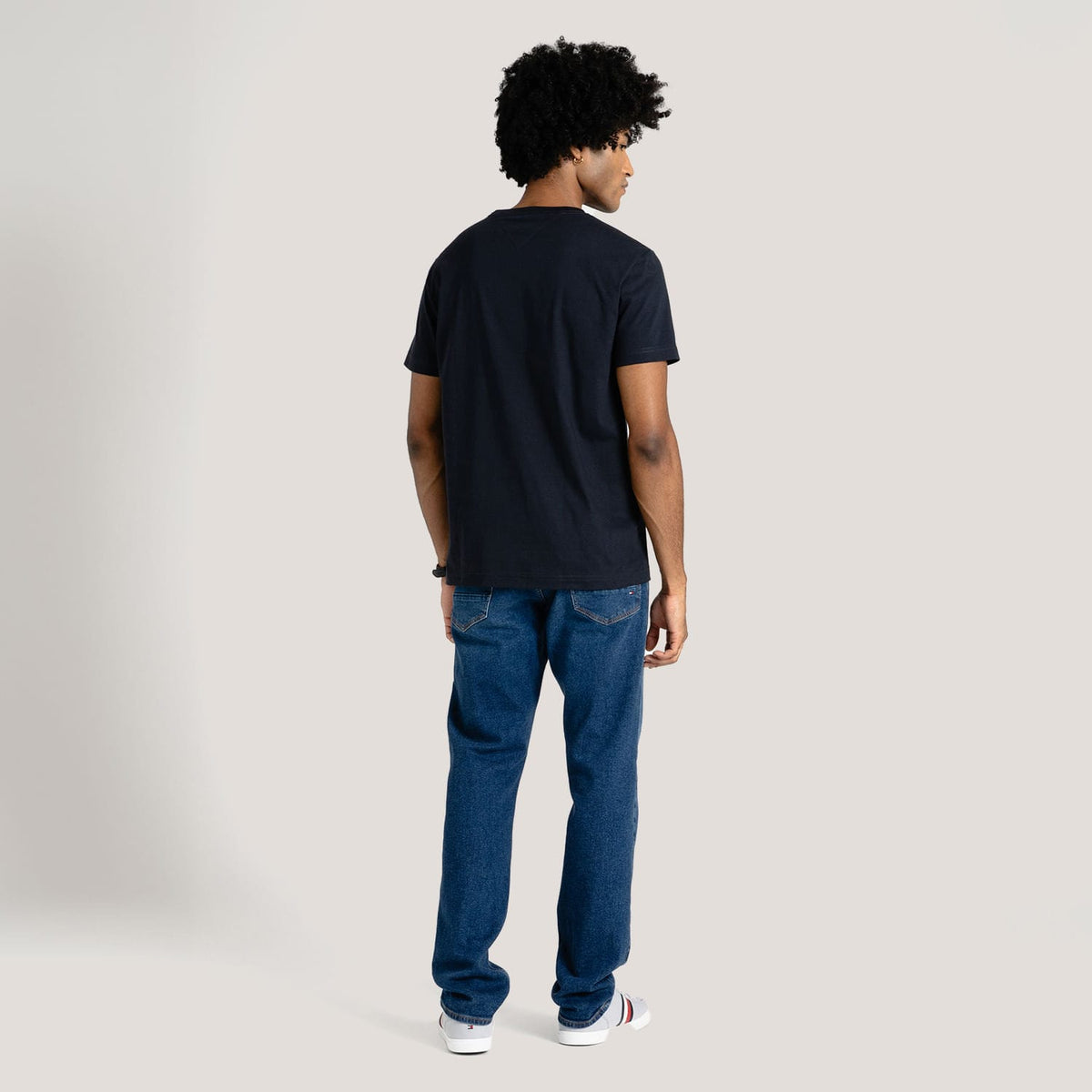 Camiseta Clássica Gola C - Tommy Hilfiger