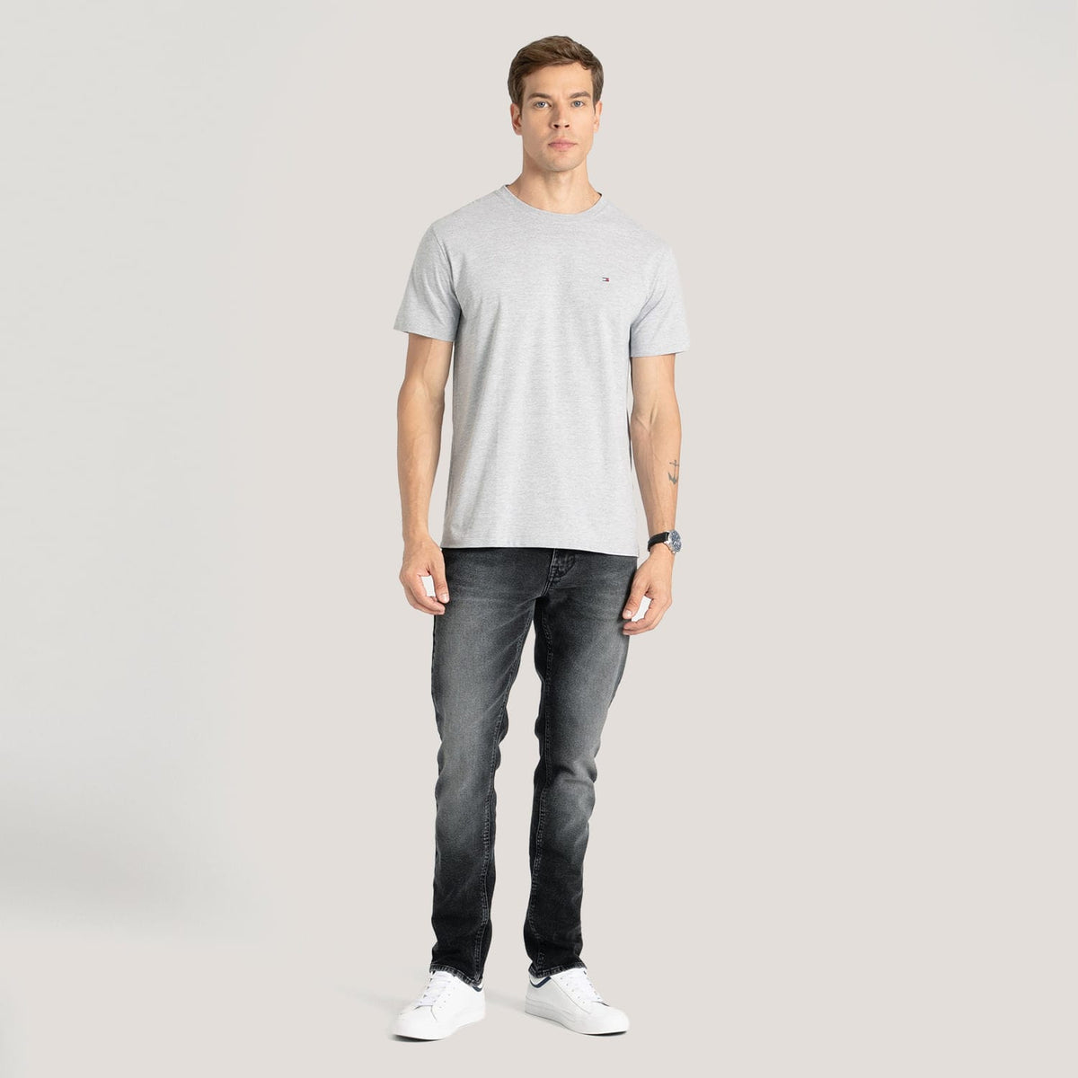 Camiseta Clássica Gola C - Tommy Hilfiger